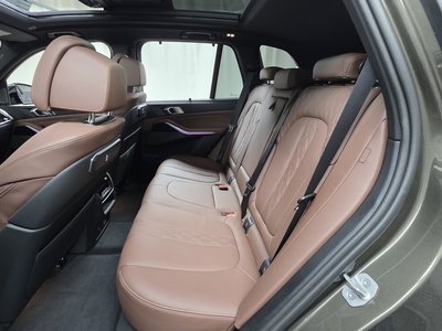 2025 BMW X5 缩略图 18