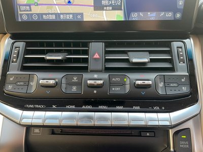 2023 Toyota LAND CRUISER 300 — миниатюра 21