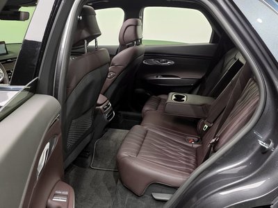 2021 Genesis GV70 — миниатюра 20