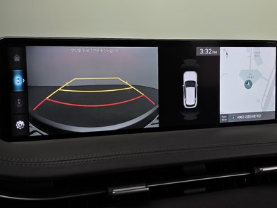 2021 Genesis GV70 — миниатюра 14