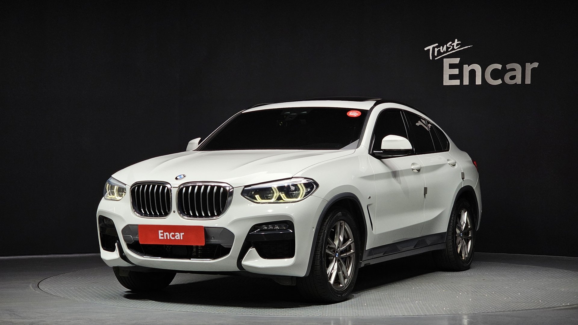 BMW X4 - View 1