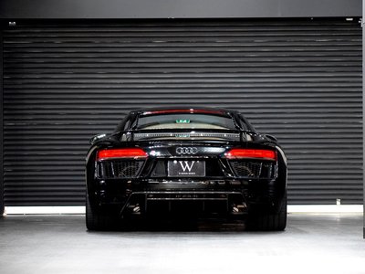 AUDI R8 - 9