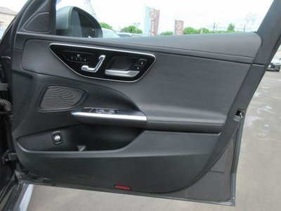 2025 Mercedes-BENZ C-CLASS — миниатюра 30