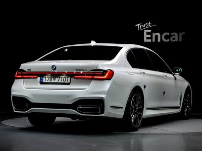 BMW 7 SERIES - 4