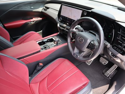 صورة مصغرة 49 لـ 2024 Lexus RX