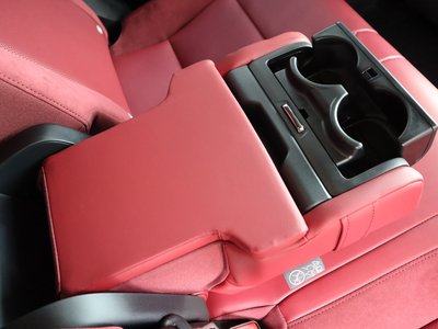 صورة مصغرة 70 لـ 2024 Lexus RX