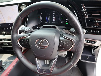 صورة مصغرة 65 لـ 2024 Lexus RX