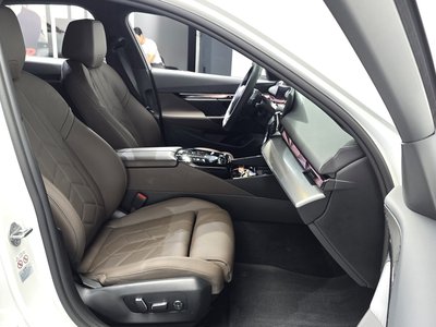 2024 BMW 5 SERIES — миниатюра 16