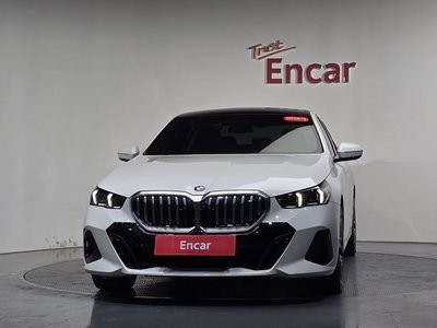 BMW 5 SERIES - 2