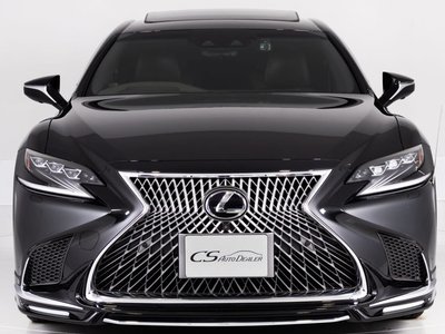 LEXUS LS - 6