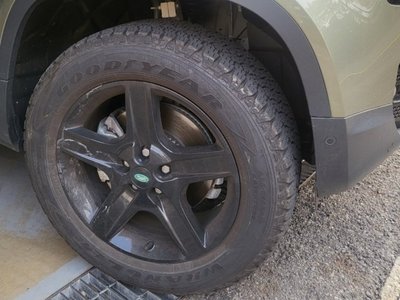 LAND ROVER DEFENDER - 3