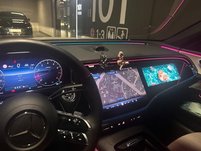 MERCEDES-BENZ E-CLASS - 8