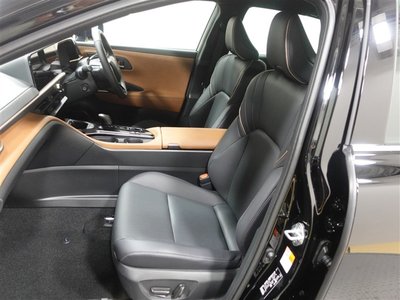 TOYOTA CROWN CROSSOVER - 6