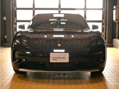 2025 Porsche TAYCAN 照片 3
