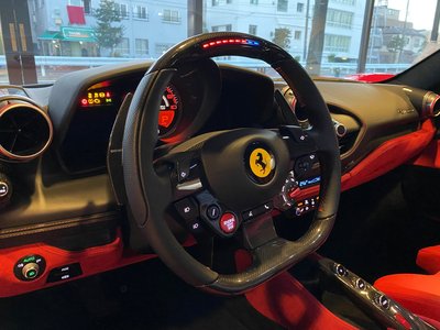 صورة 4 لـ 2022 Ferrari F8 TRIBUTO