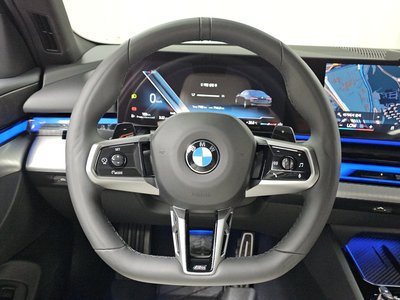 2025 BMW 5 SERIES — миниатюра 19
