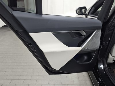 2025 BMW 5 SERIES — миниатюра 15