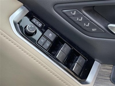 2023 Toyota LAND CRUISER 300 — миниатюра 28