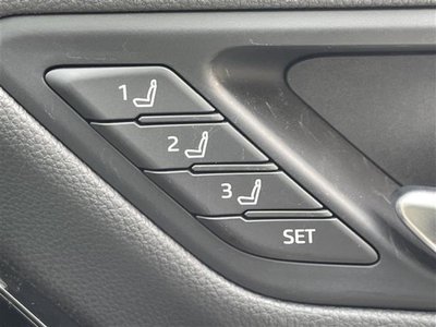 TOYOTA LAND CRUISER 300 - 10