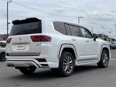 2023 Toyota LAND CRUISER 300 — миниатюра 36