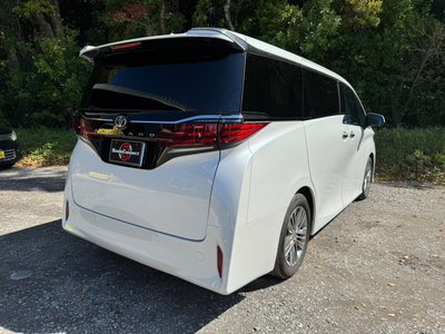 TOYOTA ALPHARD - 9