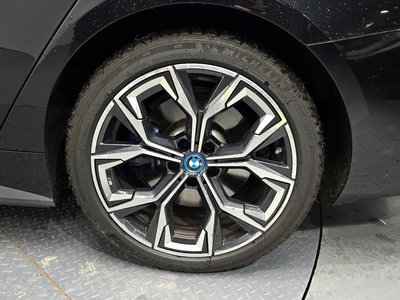 BMW I4 - 6