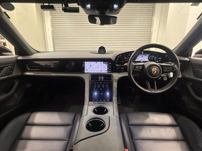 2023 Porsche TAYCAN 照片 10