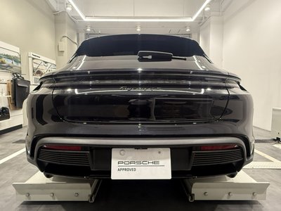 2023 Porsche TAYCAN 照片 3