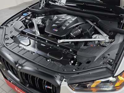 صورة 8 لـ 2025 BMW X5