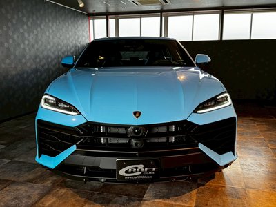 LAMBORGHINI URUS - 2