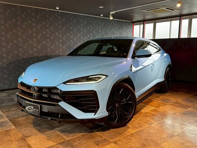 LAMBORGHINI URUS - 4
