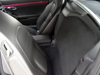 2025 Porsche 718 缩略图 25