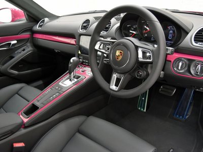 2025 Porsche 718 缩略图 11