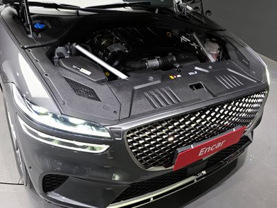 صورة 7 لـ 2021 Genesis GV70