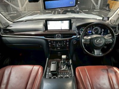 LEXUS LX - 3