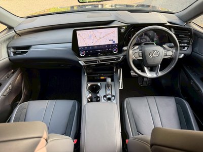 صورة مصغرة 68 لـ 2023 Lexus RX