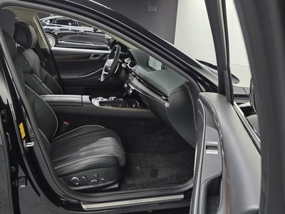 2023 Genesis G80 (RG3) thumbnail 16