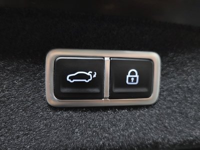 2023 Genesis G80 (RG3) thumbnail 23