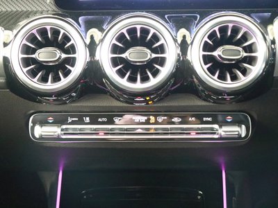 2022 Mercedes-BENZ GLB 缩略图 15