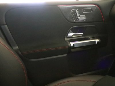 2022 Mercedes-BENZ GLB 缩略图 16