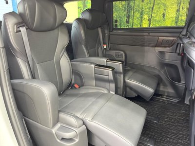 TOYOTA ALPHARD - 9