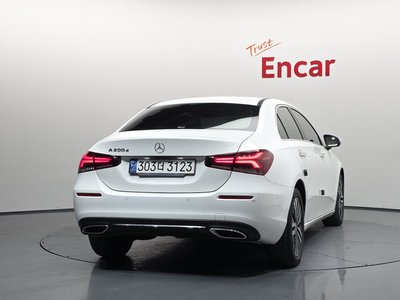 MERCEDES-BENZ A-CLASS - 3
