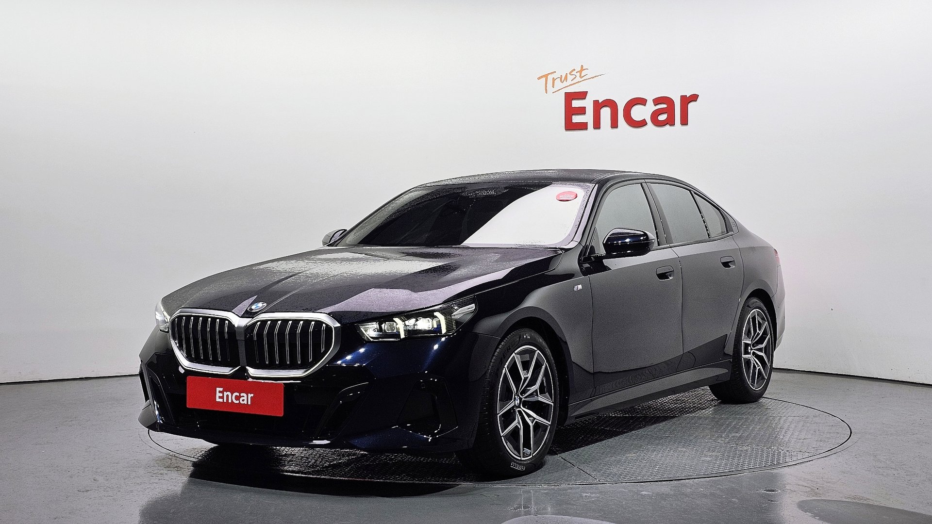 BMW 5 SERIES - View 1