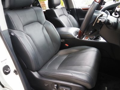 2019 Lexus LX 缩略图 23