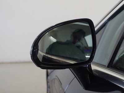 MERCEDES-BENZ EQS - 6