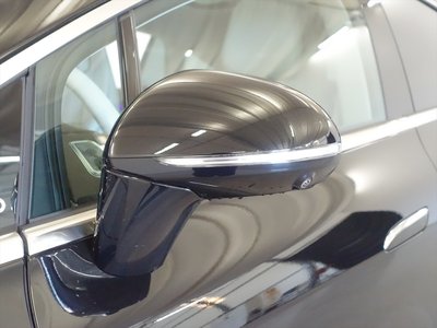 MERCEDES-BENZ EQS - 7