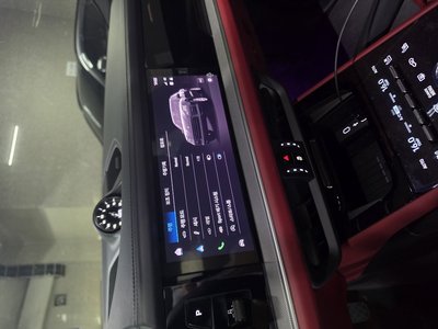 2026 Porsche CAYENNE thumbnail 13