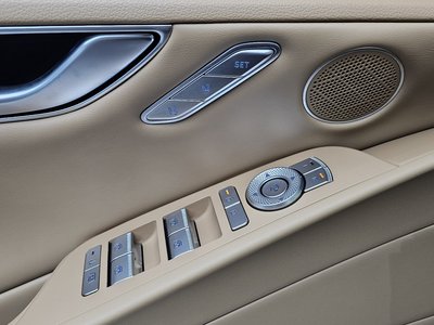 2025 Genesis G80 (RG3) thumbnail 29