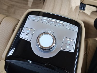 2025 Genesis G80 (RG3) thumbnail 27