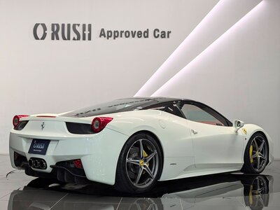 FERRARI 458 ITALIA 2011 thumbnail 5